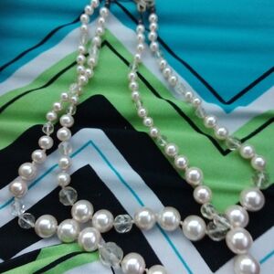 Vintage pearl necklace with that old clamp